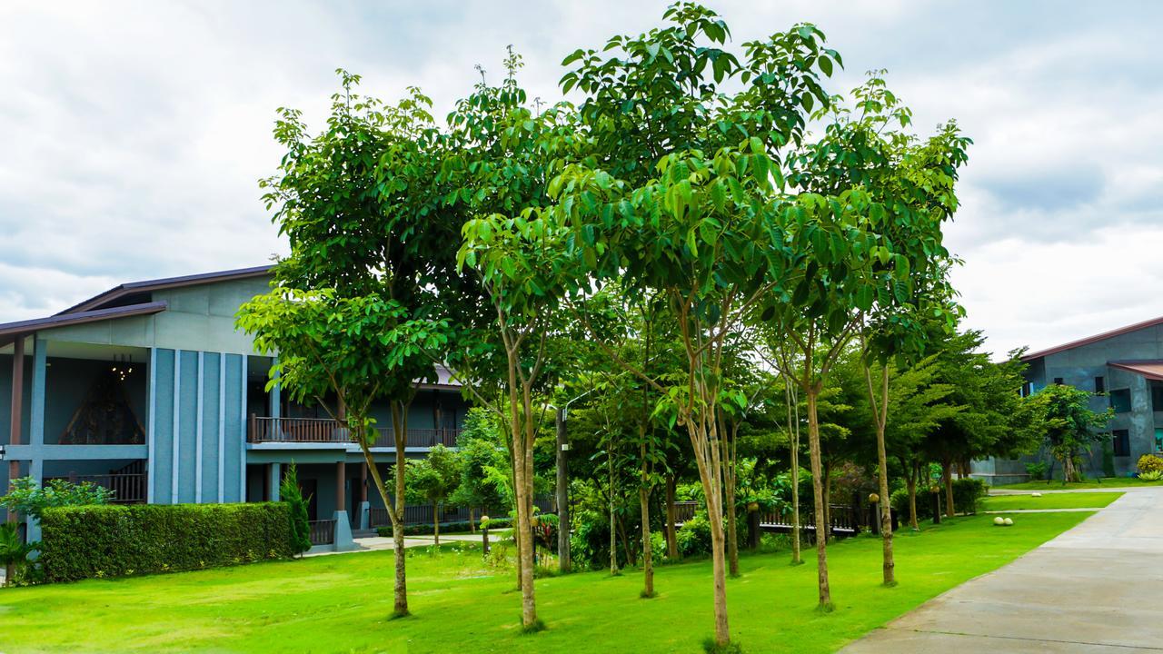 Baan Pailyn Resort Lamphun Li Bagian luar foto