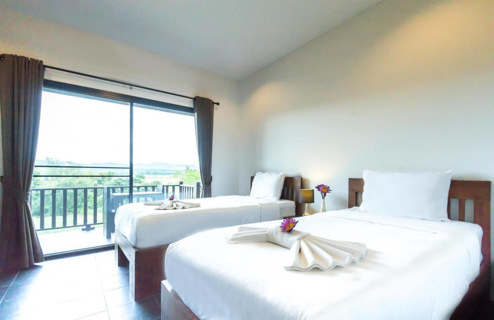 Baan Pailyn Resort Lamphun Li Bagian luar foto
