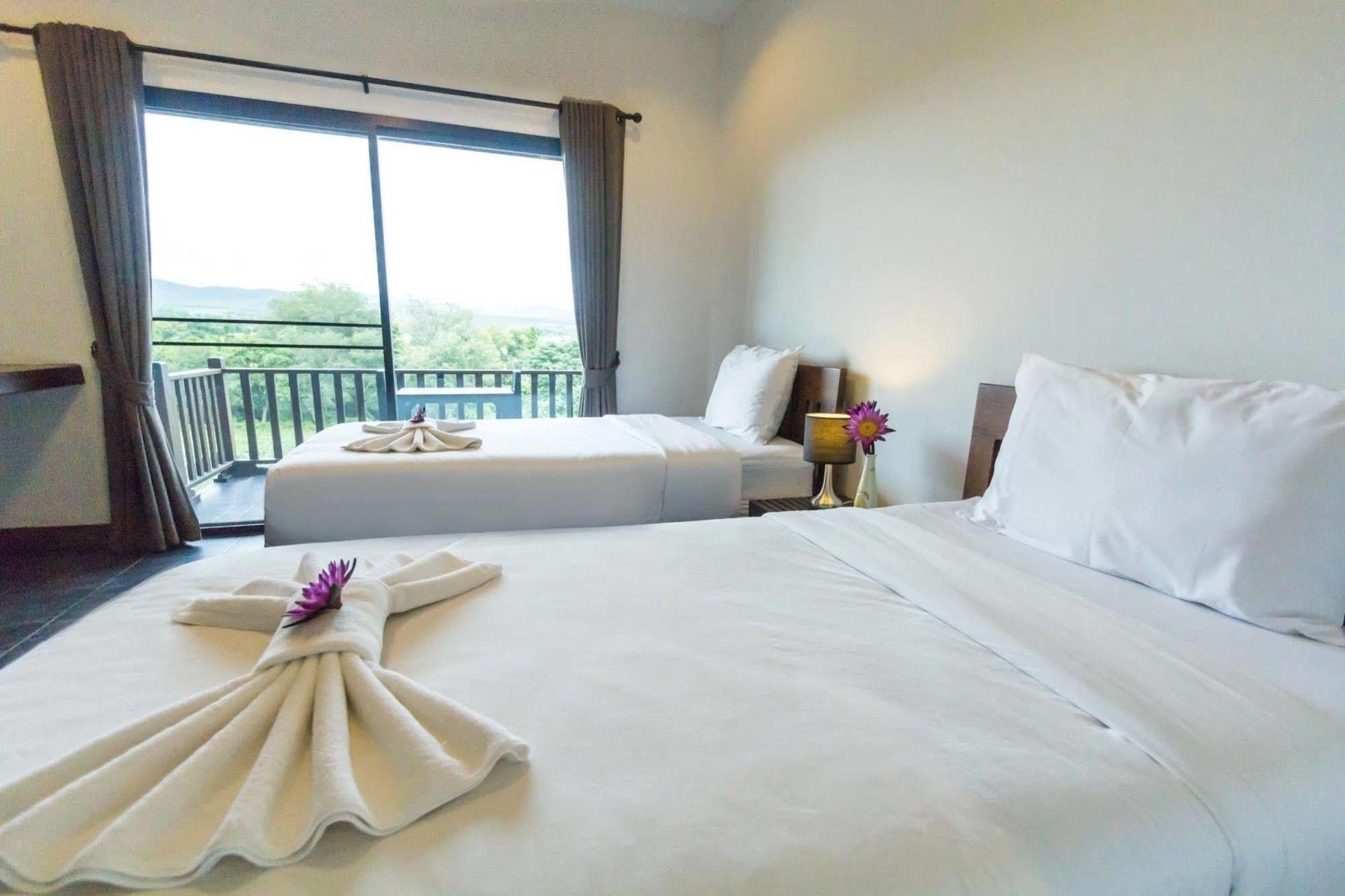 Baan Pailyn Resort Lamphun Li Bagian luar foto